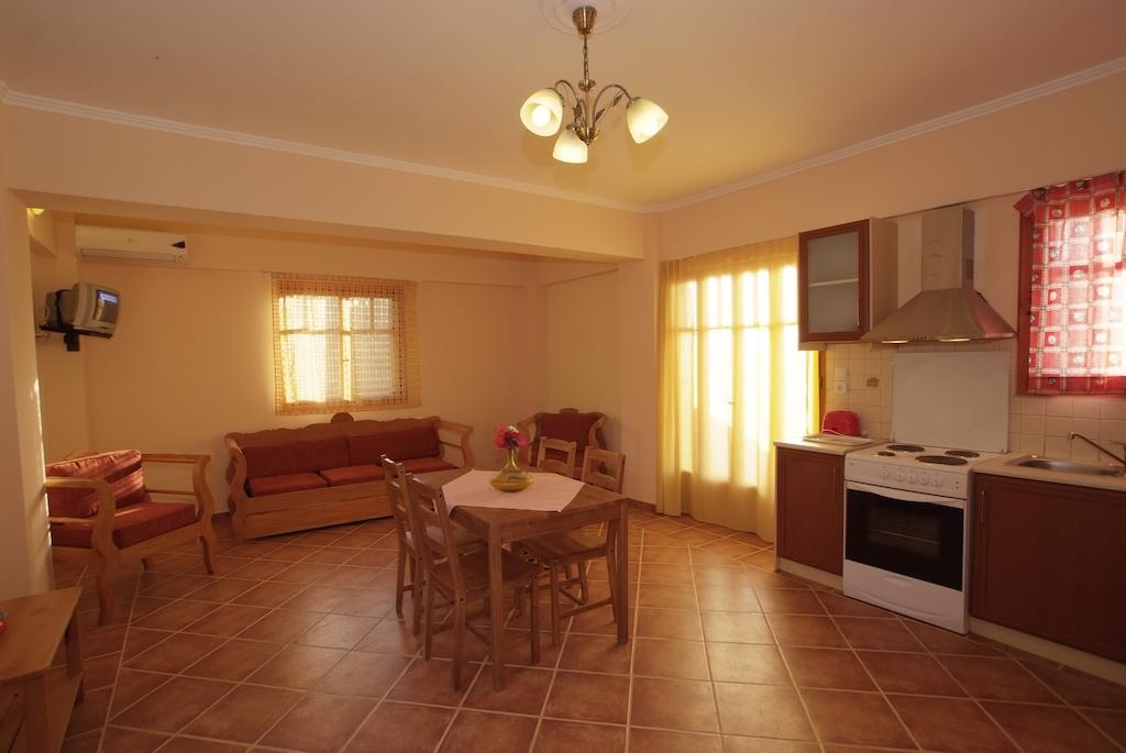 Irida Villa Armenistis  Room photo